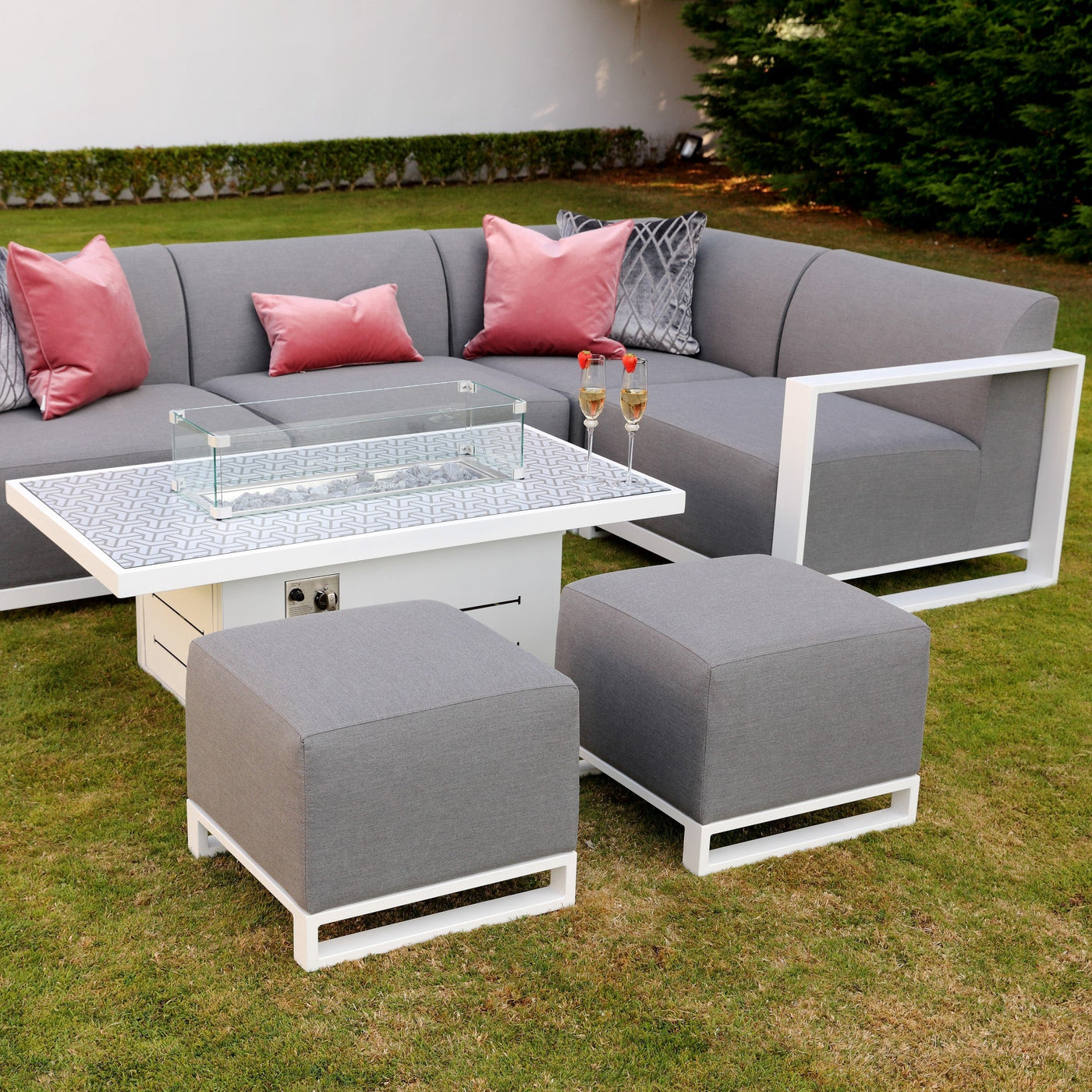 Outdoor Fabric Lounge & Corner Sets